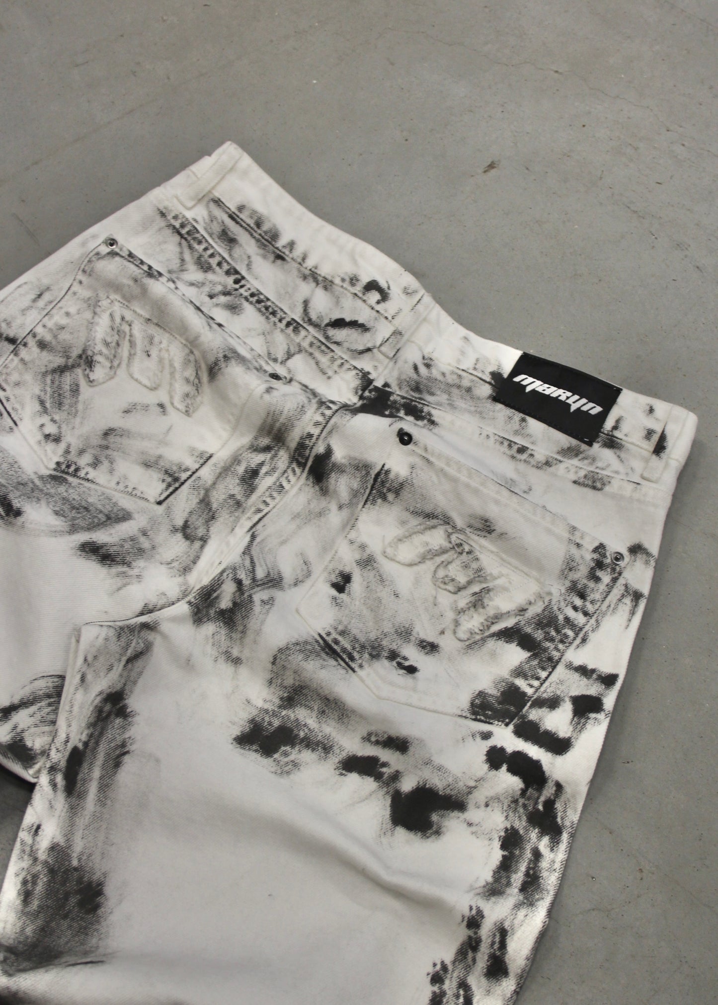 MTL Stained Jeans Ecru/Black