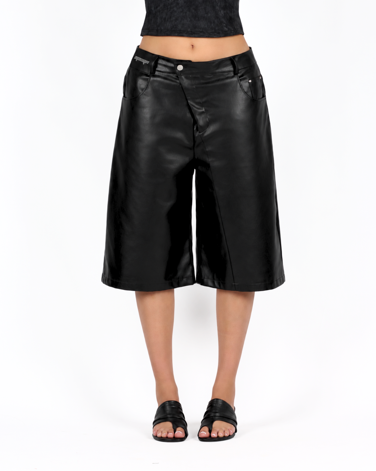 MTL Studded Leather Bermuda Black