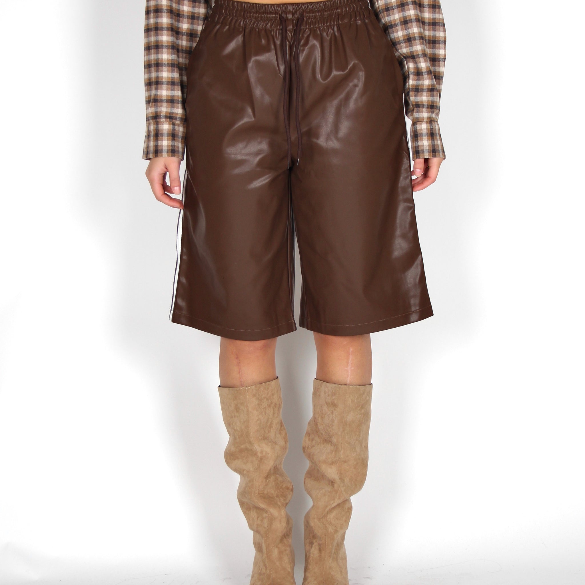 MTL Bri Shorts Brown White